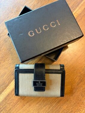 Gucci Beige and Black Canvas key holder